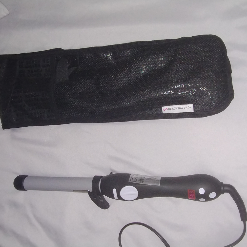 The Beachwaver Co. Black and White Styling Accessory Set